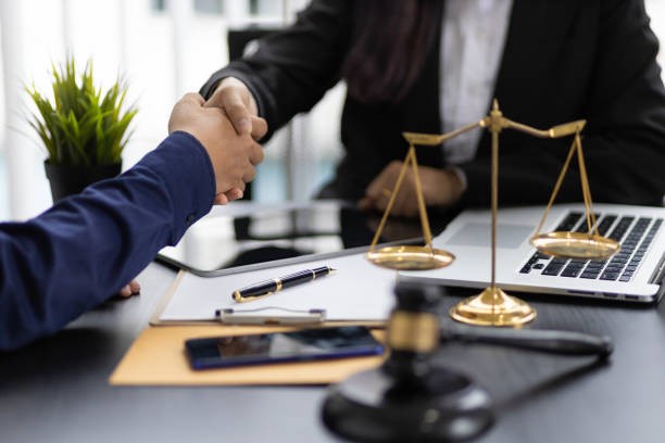 Signs You Need Expert Trial Consulting for Your Next Case